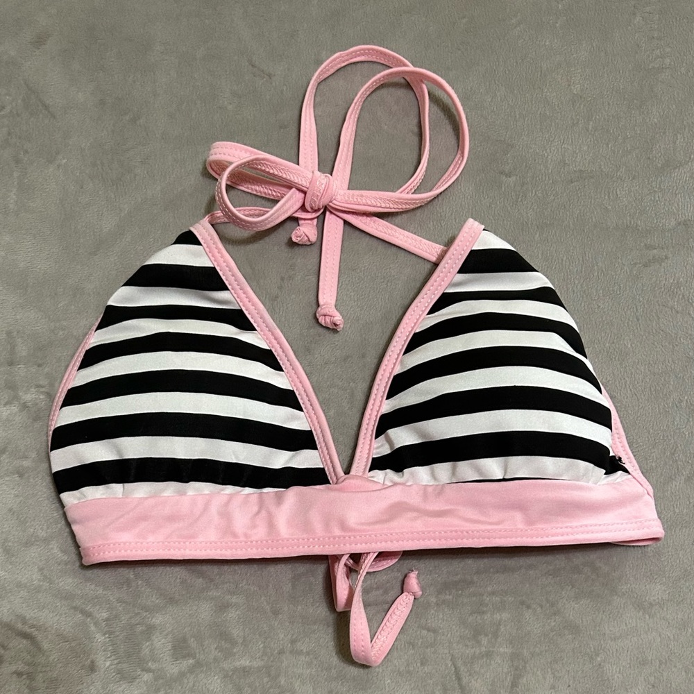 Daisy Swimwear bikini top